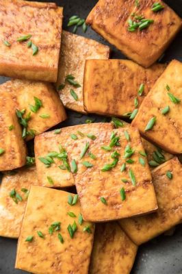  Tofu con Carne de Pato Ahumada y Salsa Picante: ¿Un Manjar Vegetariano o una Travesura Carnívora?